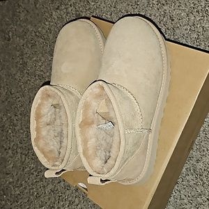 Ugg ultra mini